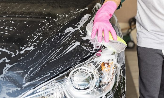 czyszczenie samochodów