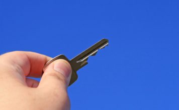 Jak bezpiecznie wypożyczyć auto?