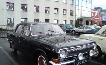 Zabytkowe samochody. Ile kosztuje wynajem oldtimera?