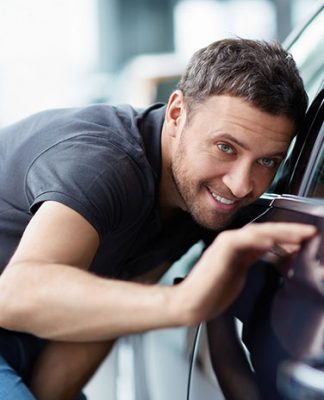 Glinkowanie – sposób na lśniący lakier. Jak je wykonać?