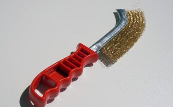 Jak samemu usunąć rdzę z karoserii? Jak samemu usunąć rdzę z karoserii?