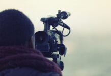 Czy operator koparki musi mieć prawo jazdy?