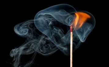 Przy których światłach musi być włączony zapłon?