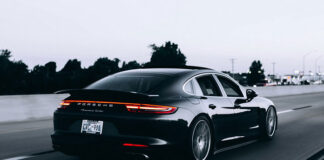 Co trzeba zrobić w aucie z USA